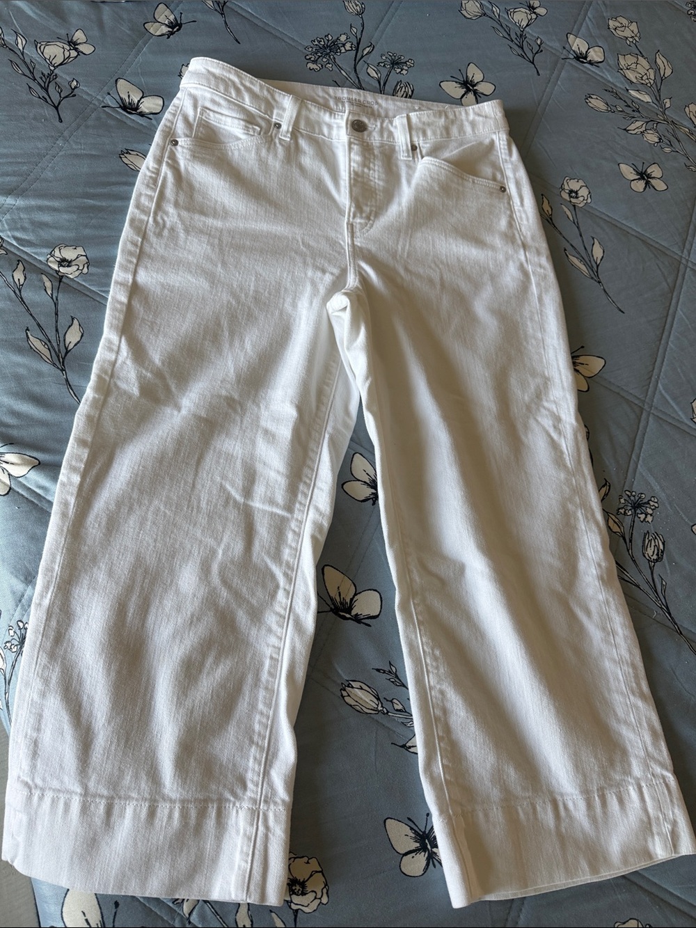 Chico's White Wide-Leg Crop Jeans